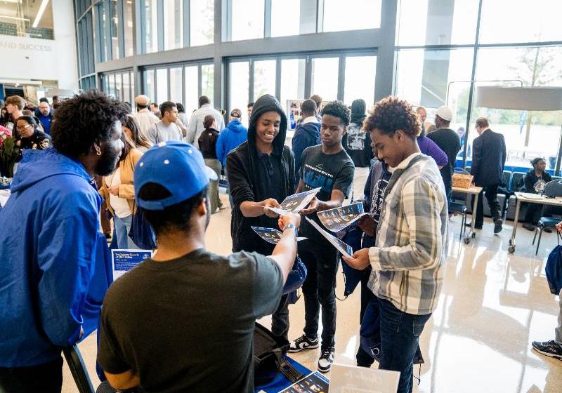 High School Students Discovering Esports Opportunities at the 2024 True Blue Open House