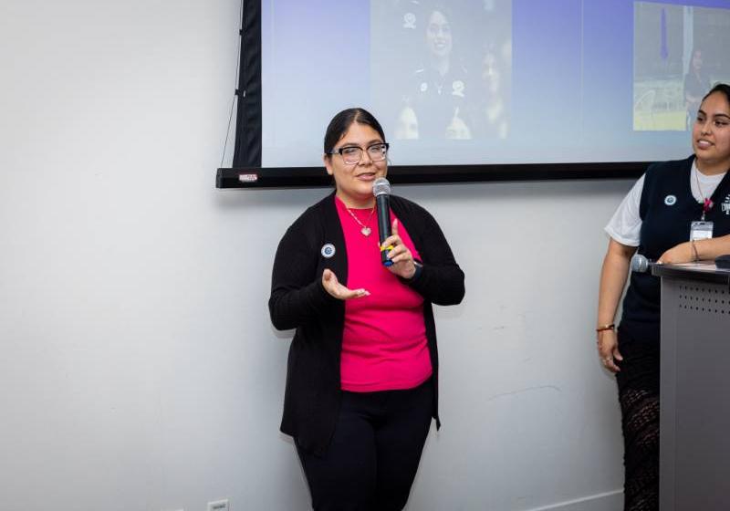 julisa morones luna speaking to students