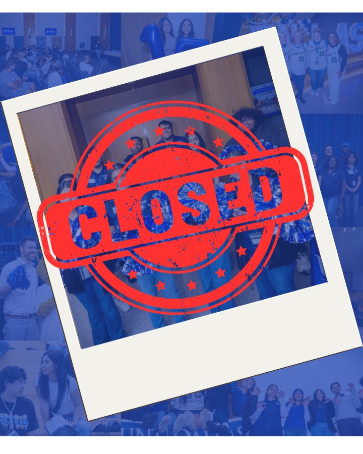 Blue tile that say "Closed"